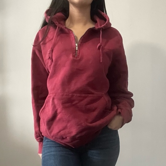 🍂 Men’s Wind River Red Quater-Zip Sweater Hoodie - Size Medium 🧥 - Picture 5 of 15